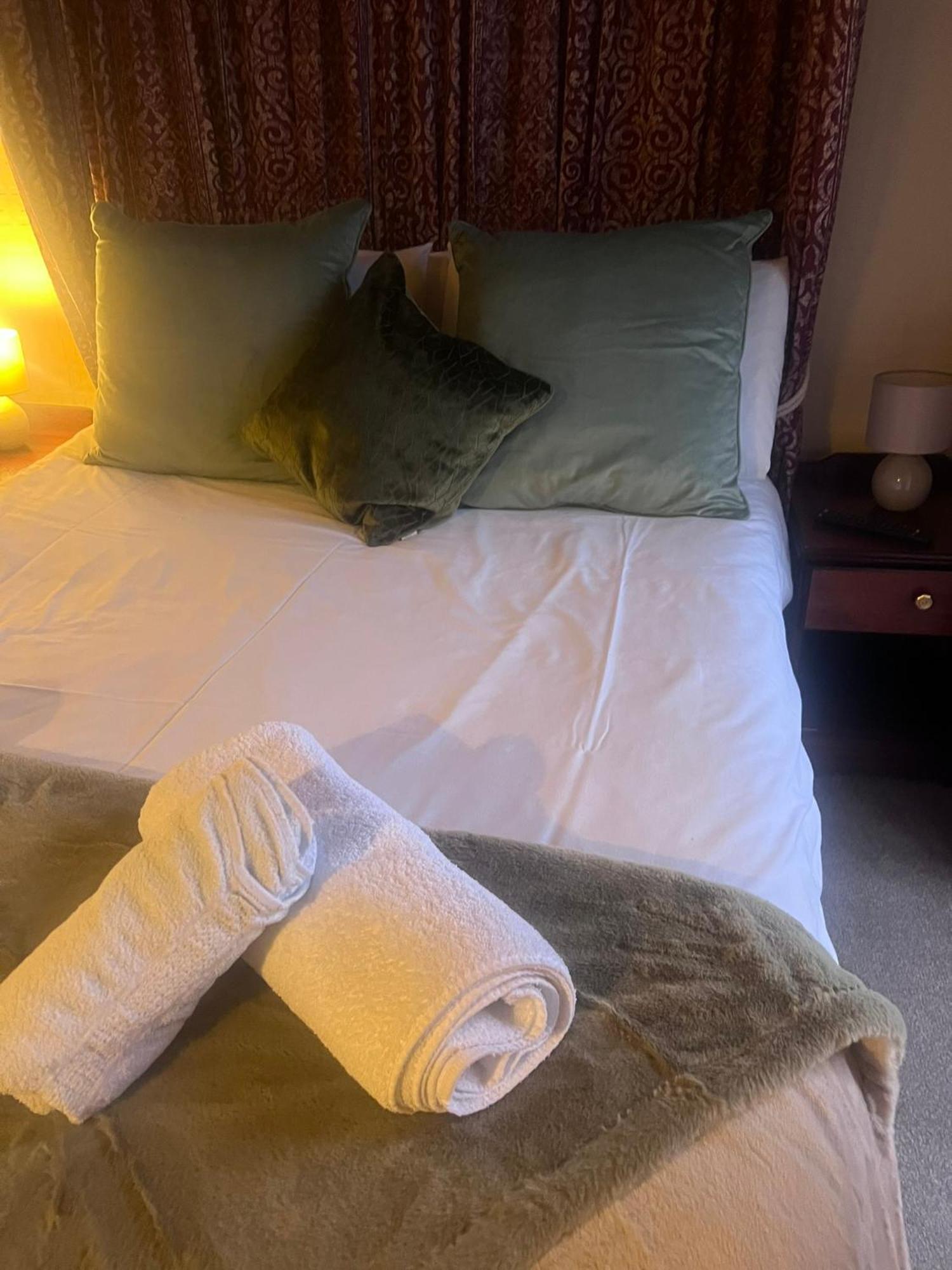 The Crown Hotel Lynton Ngoại thất bức ảnh