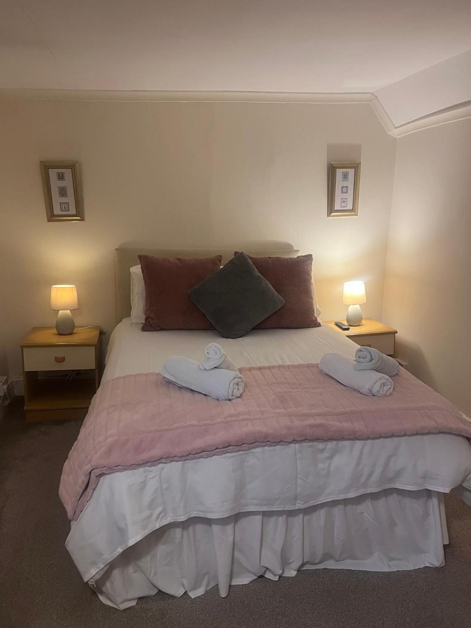 The Crown Hotel Lynton Ngoại thất bức ảnh