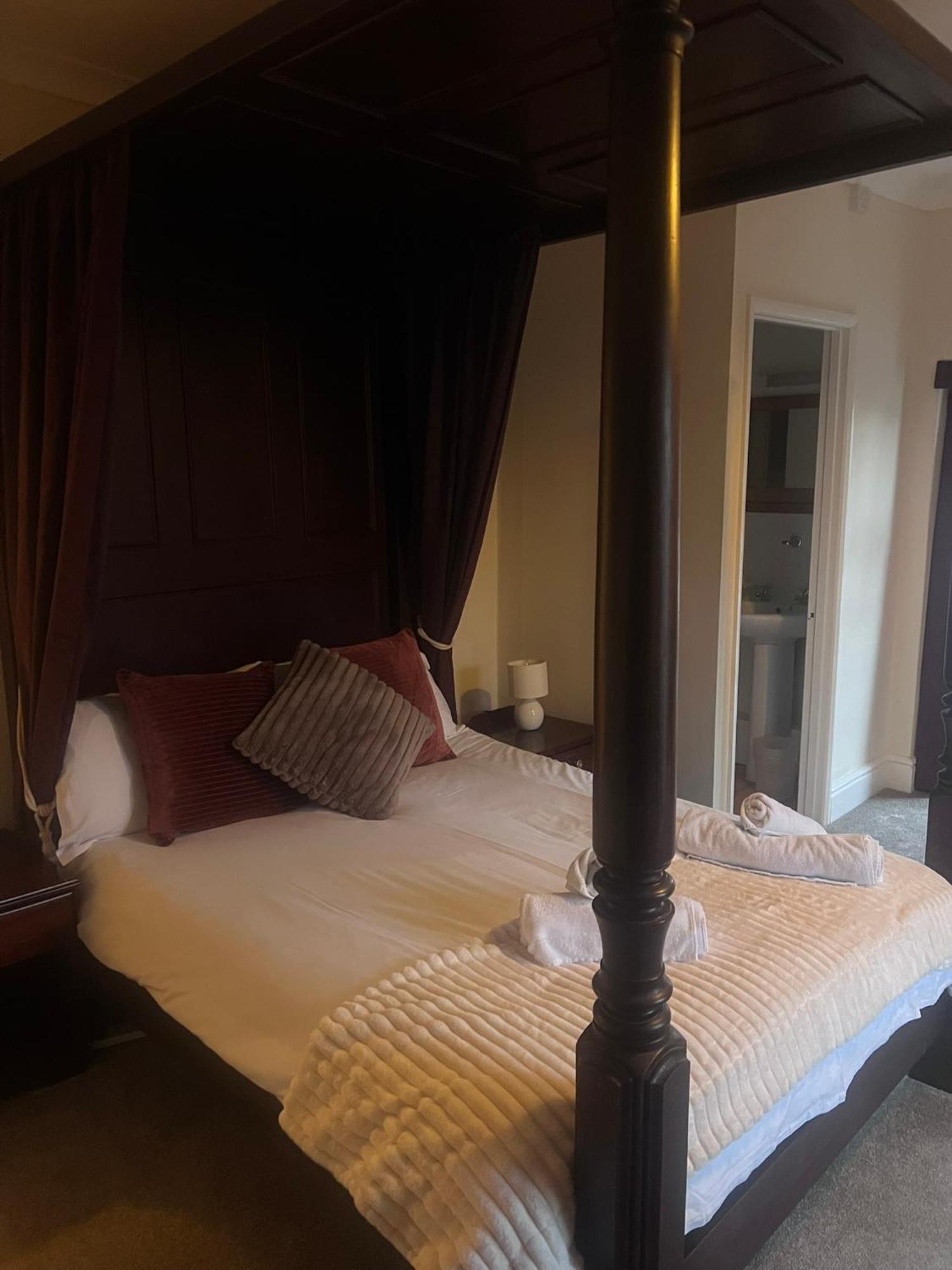 The Crown Hotel Lynton Ngoại thất bức ảnh