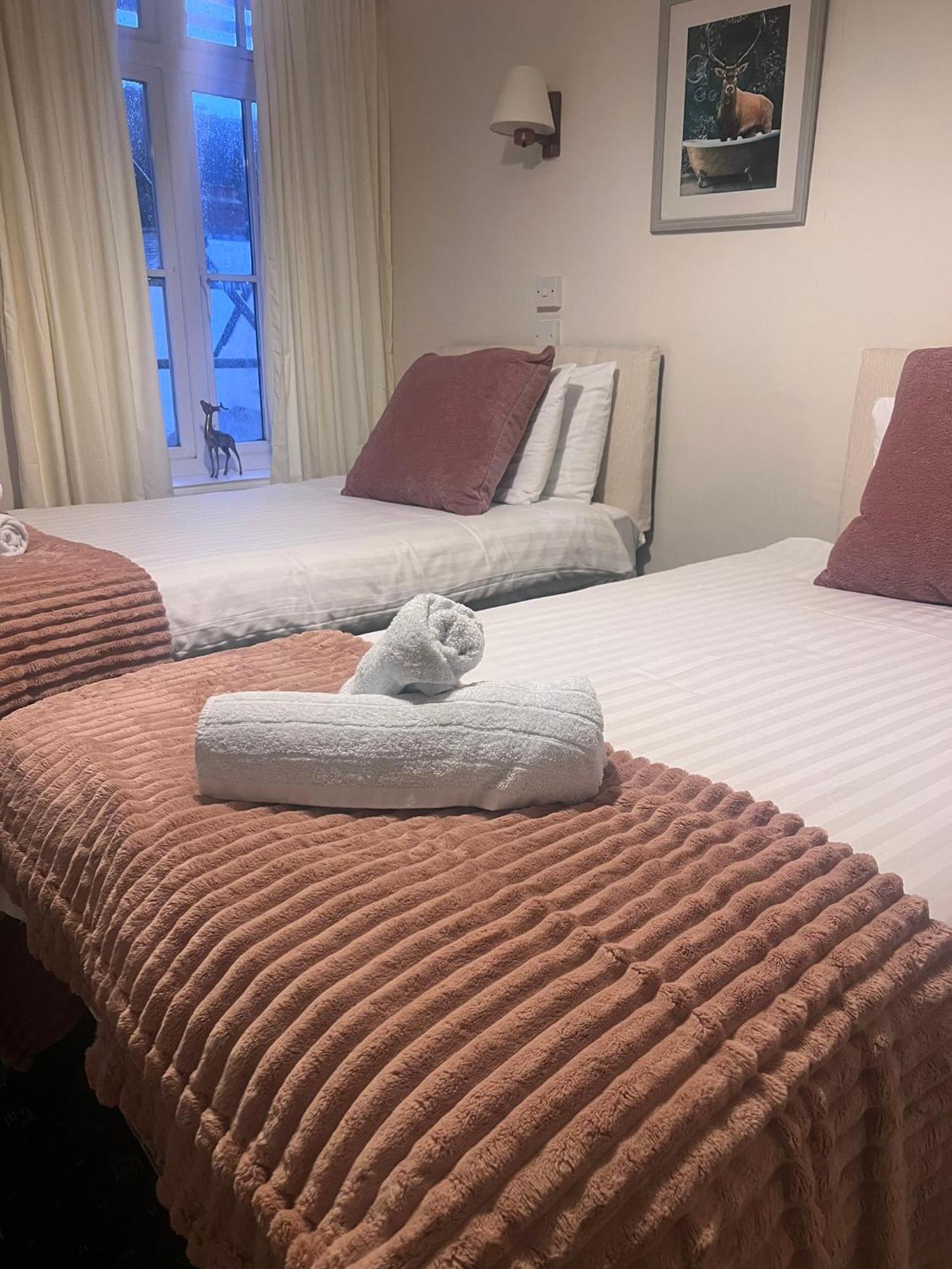 The Crown Hotel Lynton Ngoại thất bức ảnh
