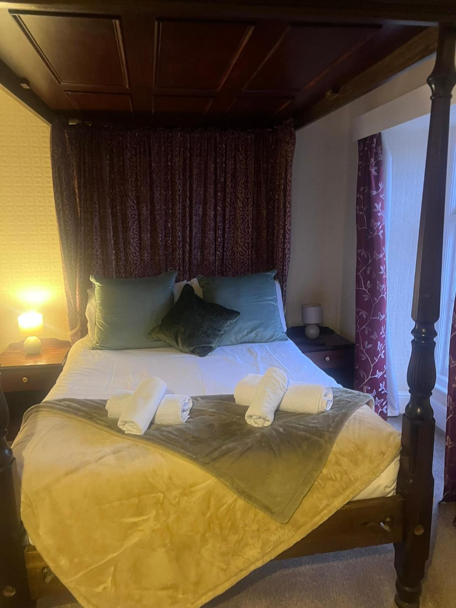 The Crown Hotel Lynton Ngoại thất bức ảnh