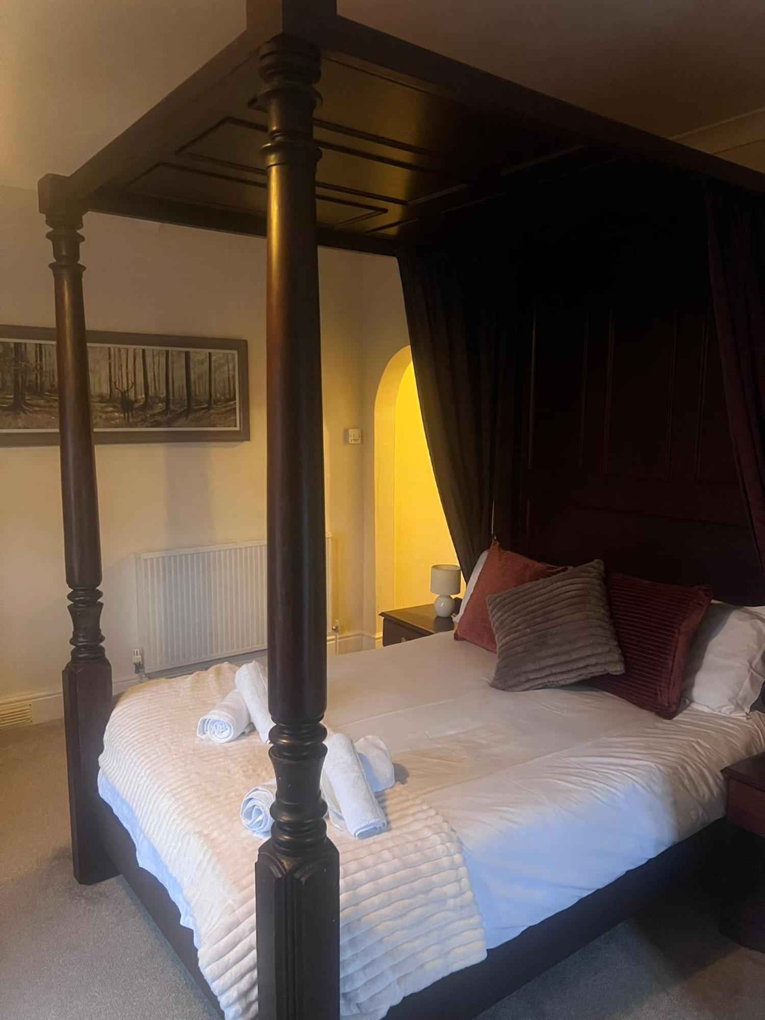 The Crown Hotel Lynton Ngoại thất bức ảnh